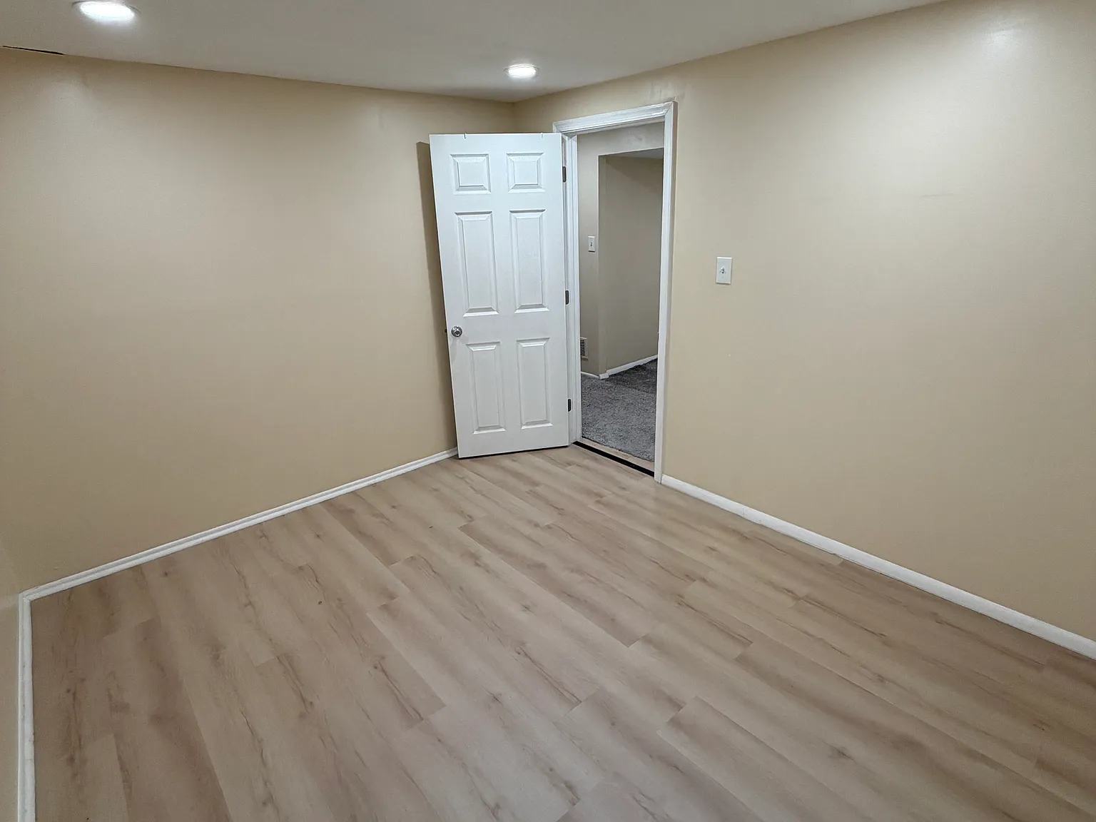 1 bed, 800 sqft, $1,500 — Photo 3