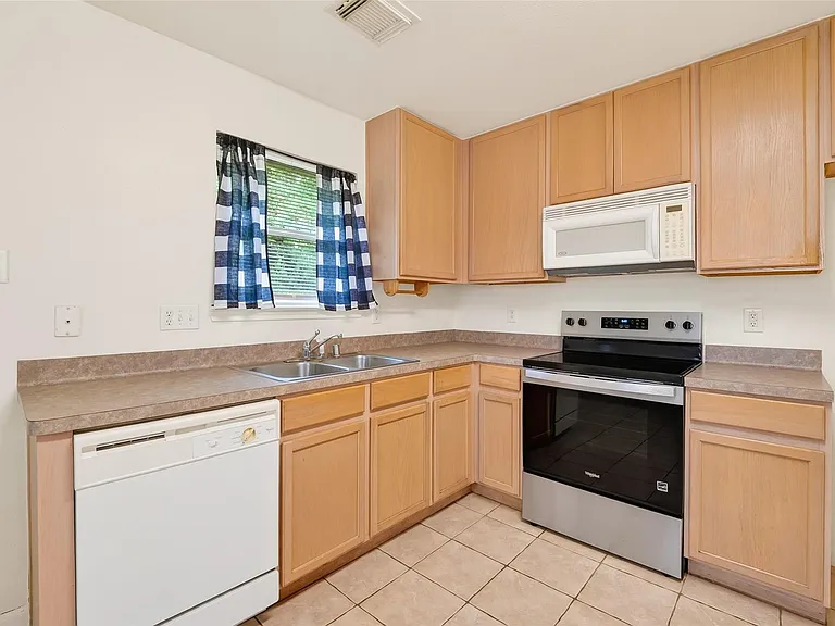 10426 Briar Patch St — Photo 15