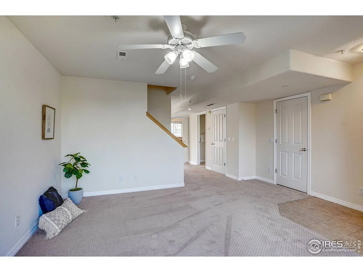 Building Photo - 1001 Laramie Blvd #D
