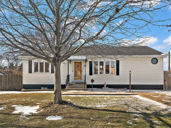 11118 S Natoma Ave, Worth, IL 60482