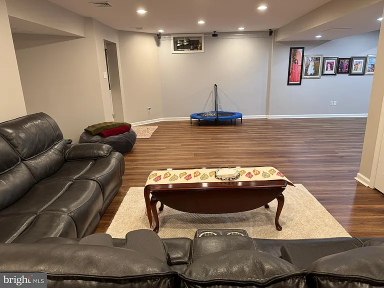 873 S York Dr — Photo 43