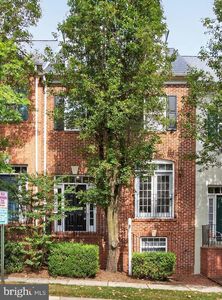 909 Crestfield Dr, Rockville, MD, 20850