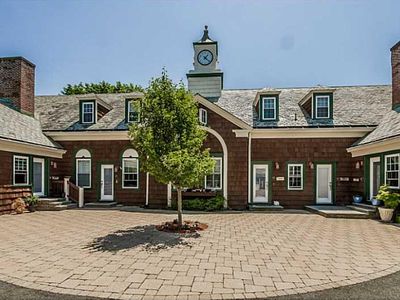 18 Phelps Rd, Middletown, RI, 02842