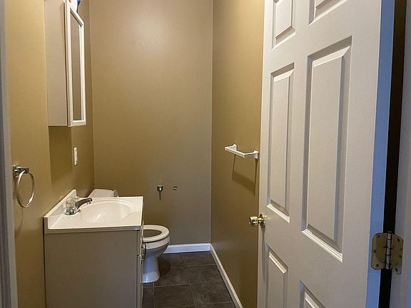 4th image of 1660 W Grand Blvd APT 1
