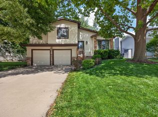 2910 Wellington Way, Bloomington, IL 61704