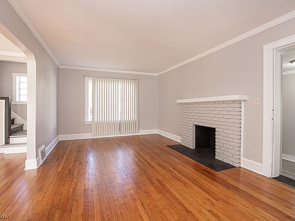 3rd image of 4410 E 131st St