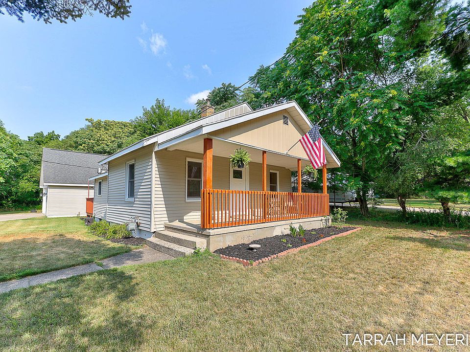 1st image of 3225 Gladiola Ave SW
