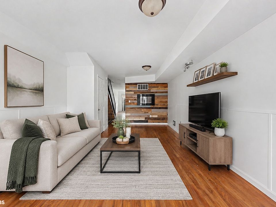 1st image of 17 Tessa Ct Floor 2
