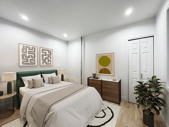 5th image of 139 E 13th St APT 2B