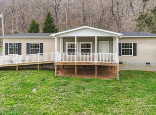 1103 Bluefield Ave, Elizabethton, TN 37643