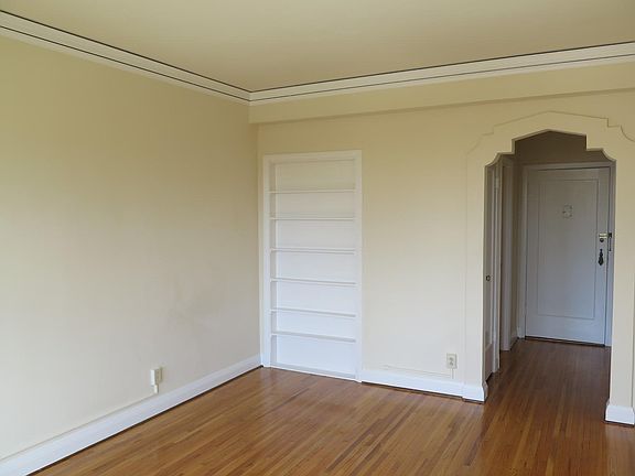 3rd image of 1050 Franklin St APT 504