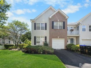 41 Pennsbury Way, East Brunswick, NJ 08816