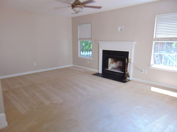 3rd image of 127 Osprey Way