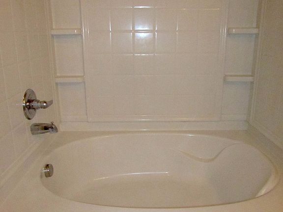 2nd image of 2218 Mission Cir