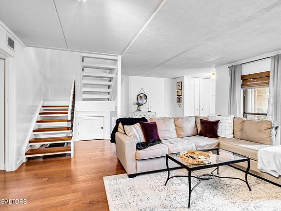 2nd image of 8515 Ankara Ct #41