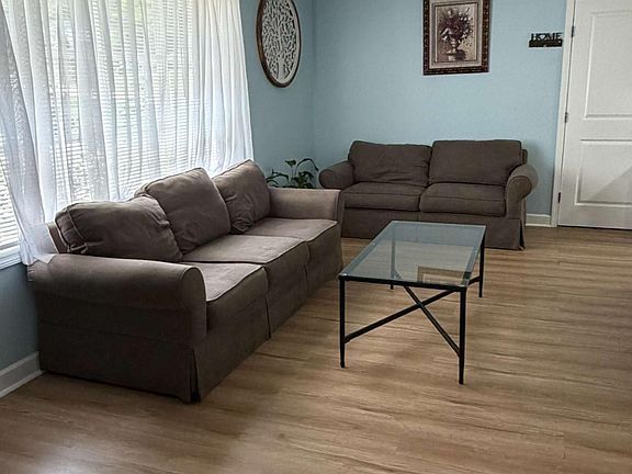 4th image of 1208 Golden Cir SW