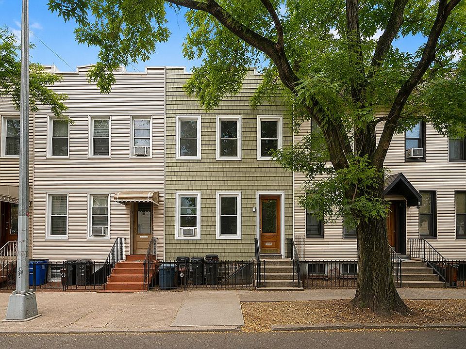 1st image of 10 Saint Johns Rd