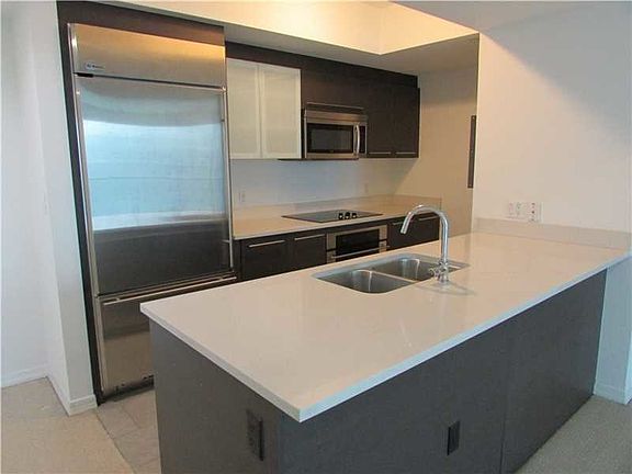 2nd image of 500 Brickell Ave APT 2613