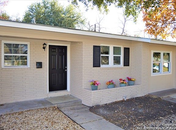 3rd image of 150 Milford Dr