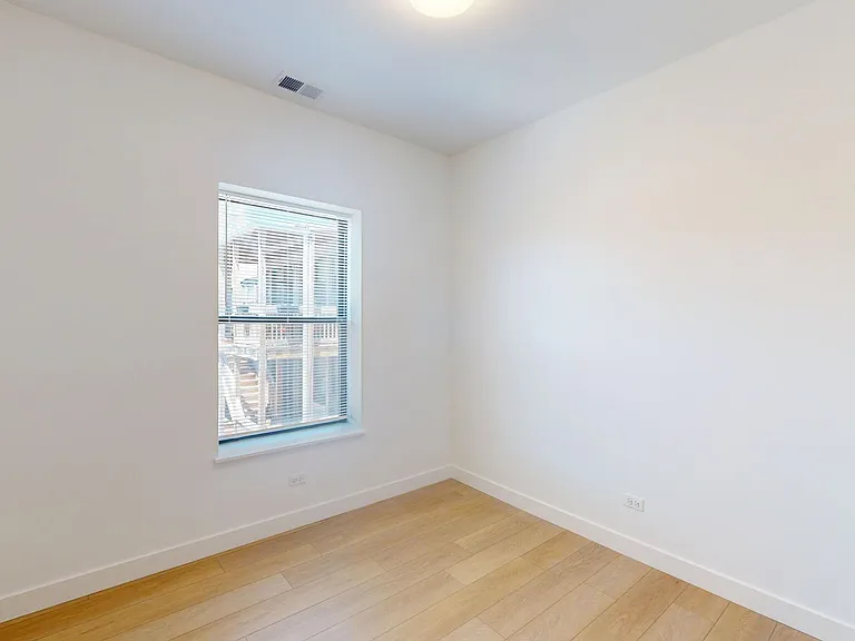 1515 E. 54th Street — Photo 74