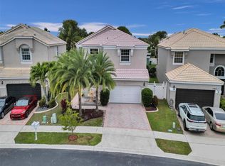 15827 NW 14th Mnr, Pembroke Pines, FL 33028