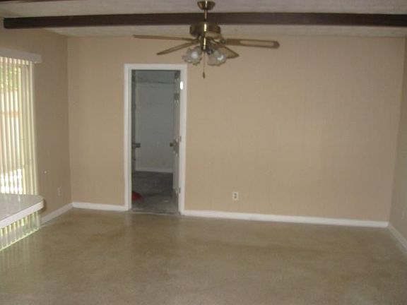 3rd image of 472 Tara Ln