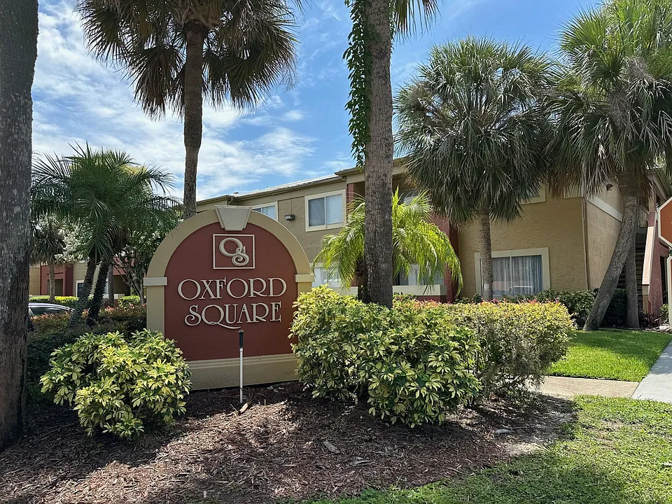 602 Kenwick Cir #202