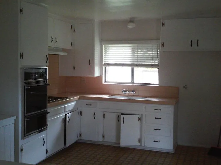 4069 McKenzie St — Photo 3