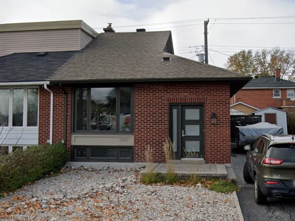2458 Kaladar Ave #1, Ottawa, ON K1V 8C2