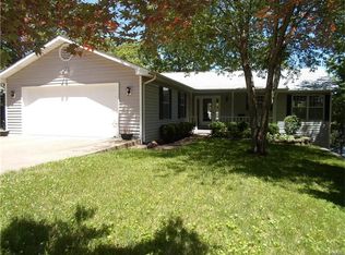 9658 W Vista Dr, Hillsboro, MO 63050