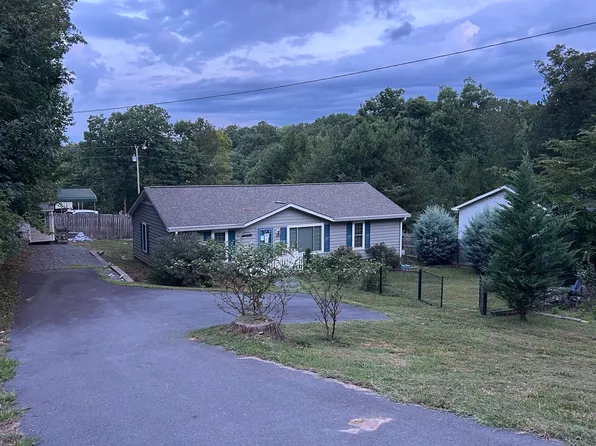 154 Skyline Dr, New London, NC 28127