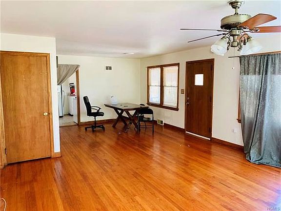 4th image of 26 Bonnell Pl