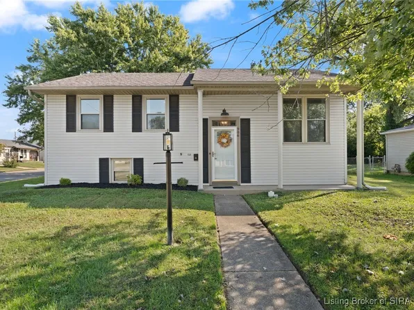 906 Holly Drive, Jeffersonville, IN 47130