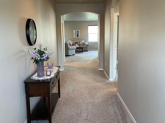 2nd image of 2933 Castle Rock Blvd