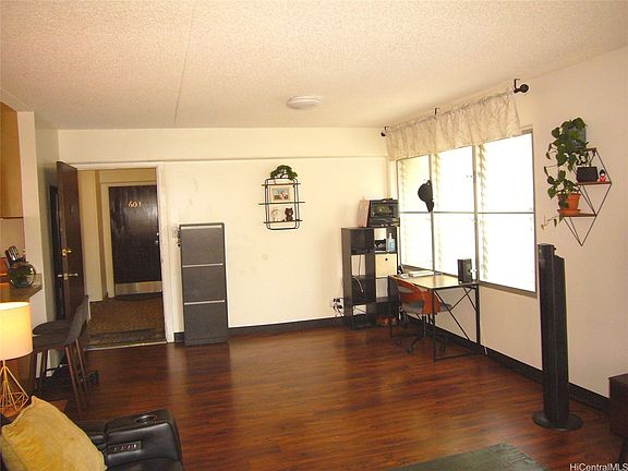 3rd image of 2533 Ala Wai Blvd APT 601