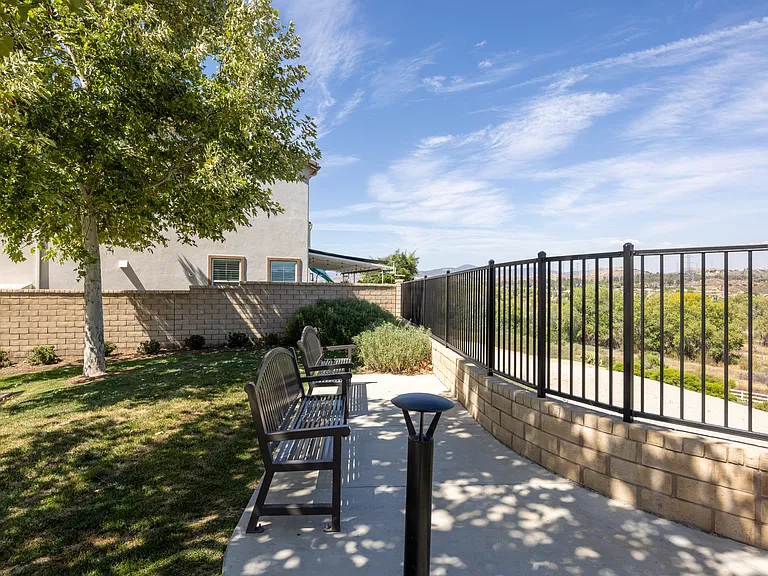 24153 Paseo Del Rancho Dr — Photo 24