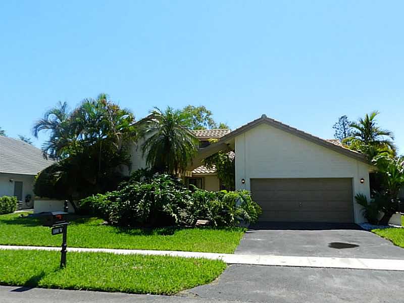 1st image of 1800 W Oak Knoll Cir