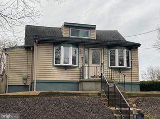 1052 Almonesson Rd, Westville, NJ 08093