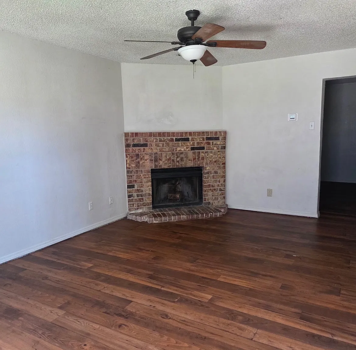 618 Wolftrap Dr — Photo 4