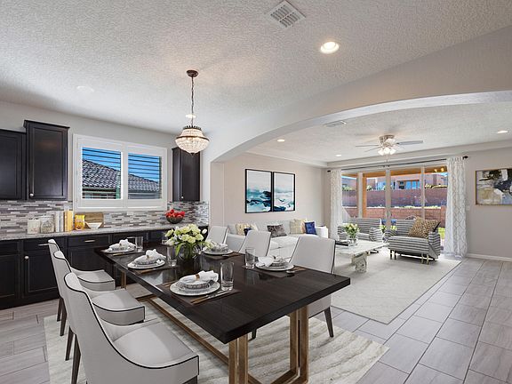 3rd image of 4904 Calle Espana NW