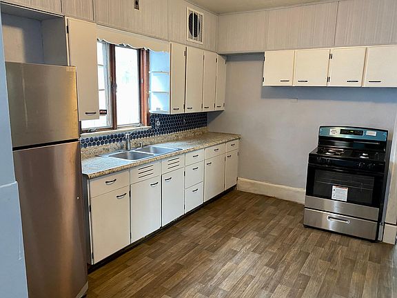 4th image of 7642 New York Ave #1