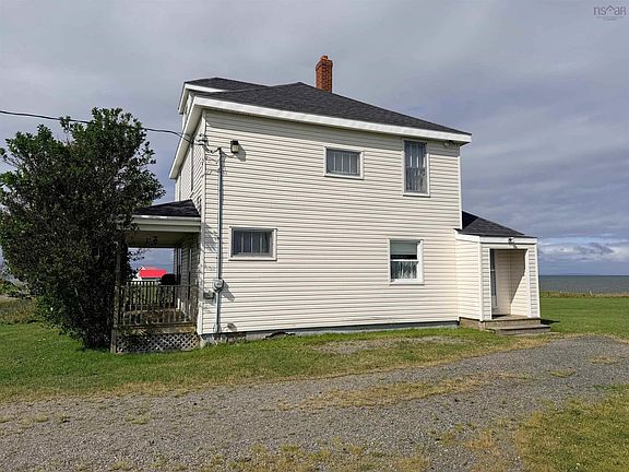 3rd image of 100 Cape Jack Wharf Rd