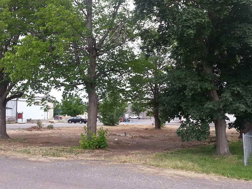 2nd image of Lots 7 8 9 Block 39 Hagerman Townsite