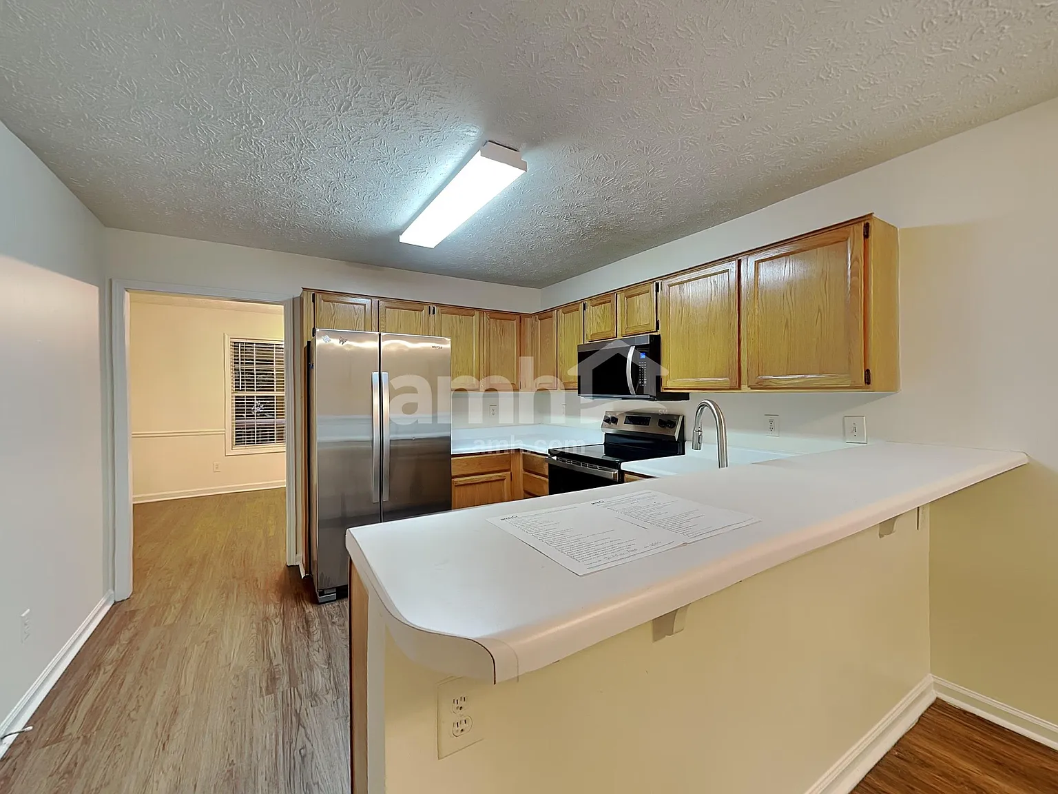 3 bed, 2.0 bath, 2763 sqft, $2,230 — Photo 3