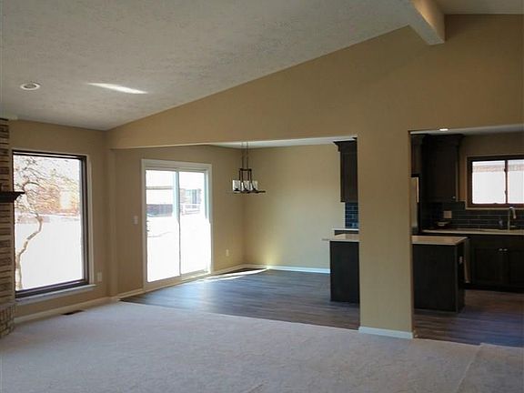 4th image of 38691 Levisham Dr