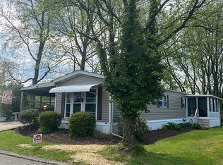 91 Pembrooke Dr, Delmont, PA