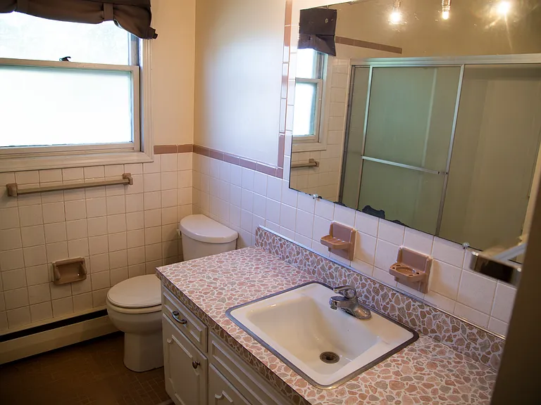 855 N Madison Ave #4 — Photo 7