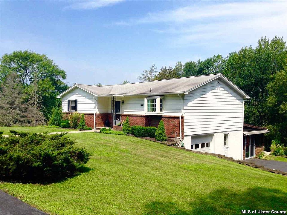 1st image of 51 Brooks Dr