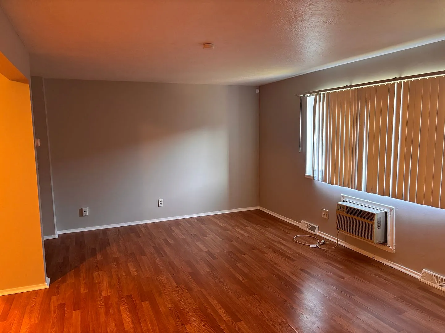 105 Solon Rd — Photo 3