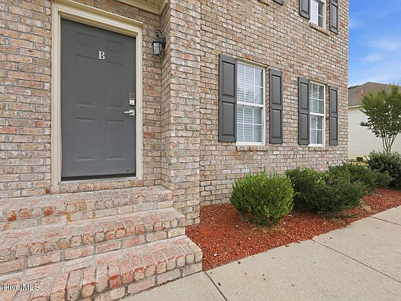 4th image of 1525 Pine Brook Court #B